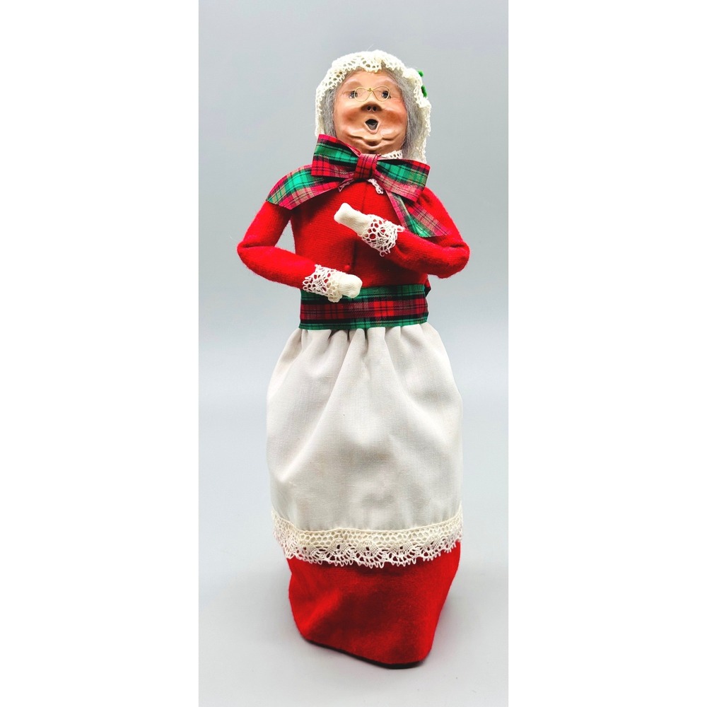 Byers Choice Caroler Mrs Claus 1988 Red Plaid Bow Lace Apron Figurine Christmas